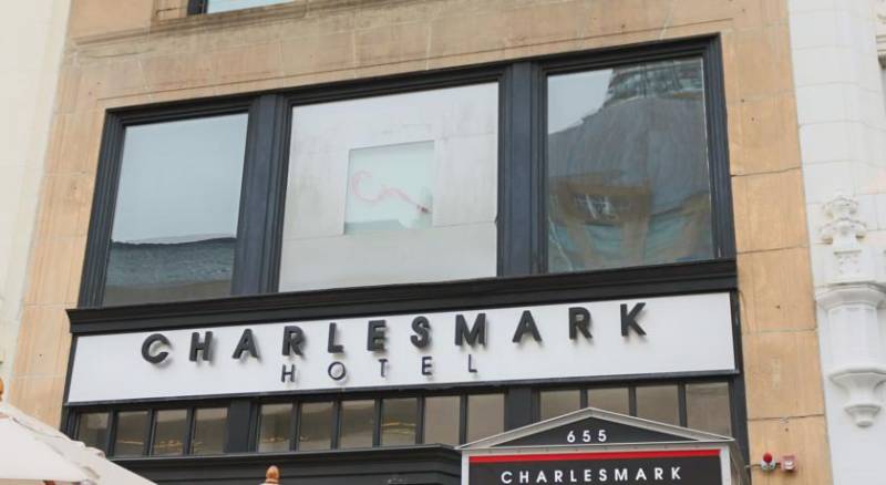 Charlesmark Hotel