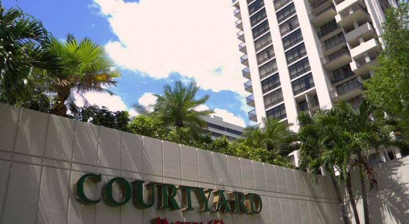 Courtyard Miami Coconut Grove