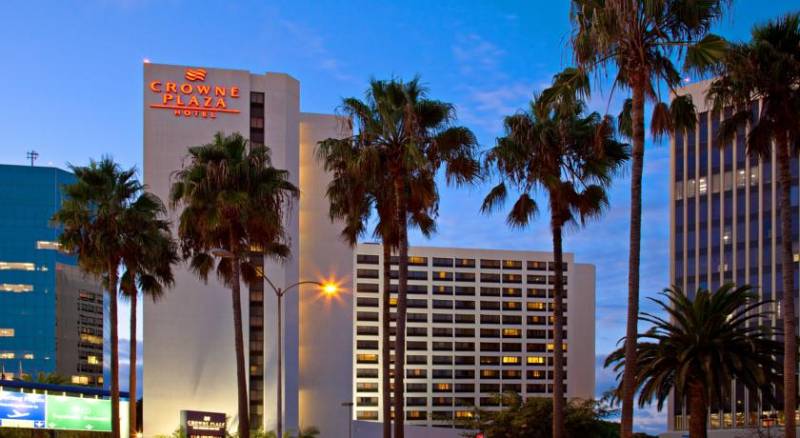 Crowne Plaza Los Angeles International Airport