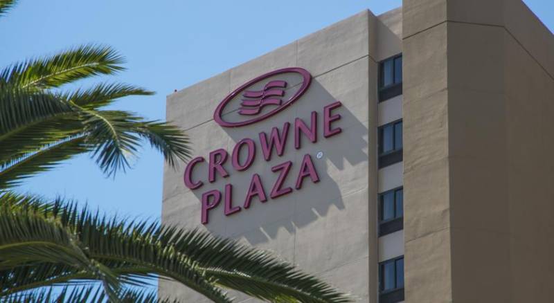 Crowne Plaza Los Angeles International Airport