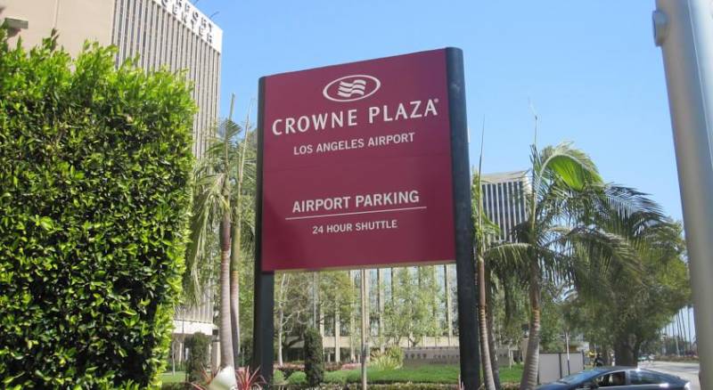 Crowne Plaza Los Angeles International Airport