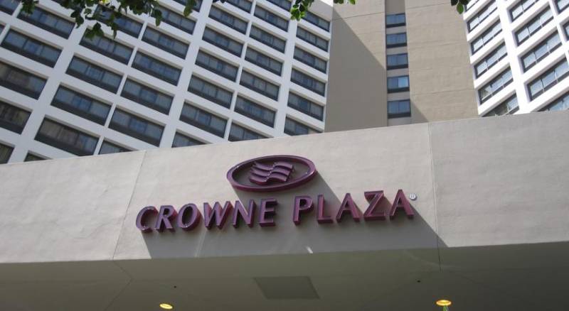 Crowne Plaza Los Angeles International Airport