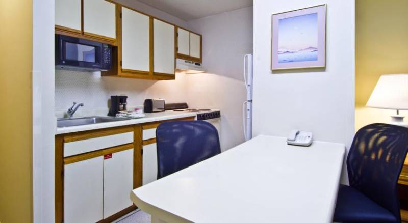 Extended Stay America - Miami - Airport - Miami Springs