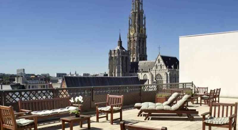 Hilton Antwerp Old Town