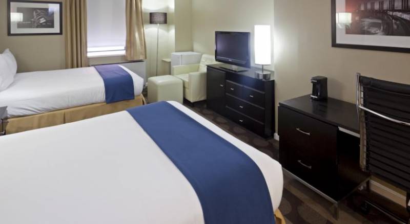 Holiday Inn Express Hotel and Suites Boston Garden