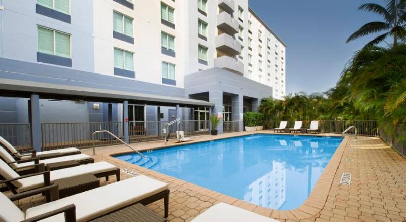 Holiday Inn Hotel Miami-Doral Area