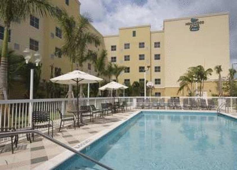 Homewood Suites by Hilton Miami - Airport West