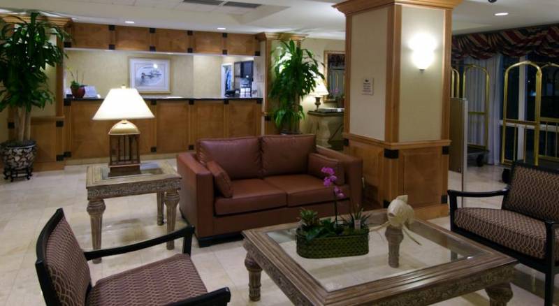 Homewood Suites Miami Airport/Blue Lagoon