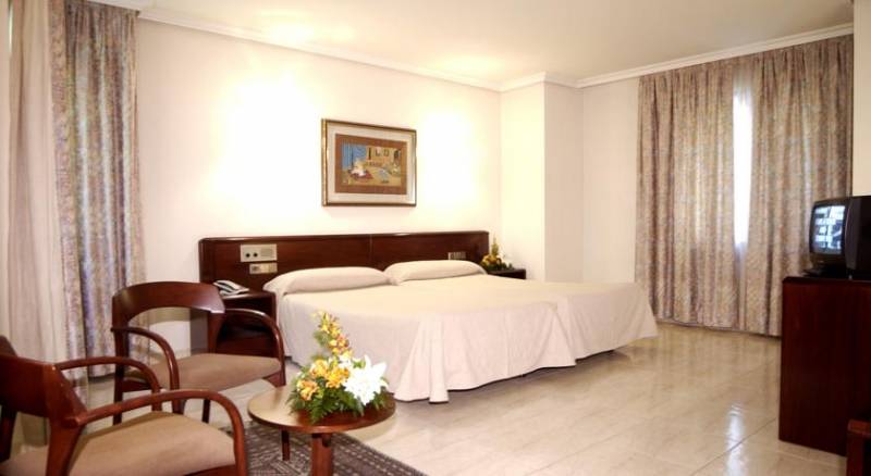 Imperial Atiram Hotel