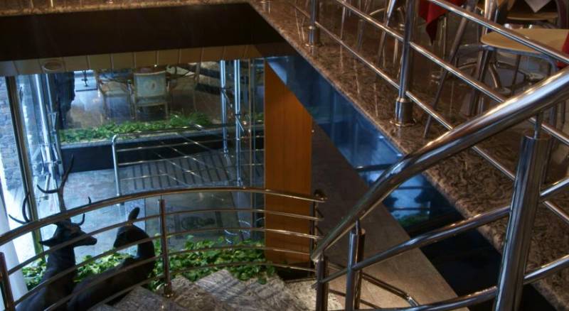 Imperial Atiram Hotel
