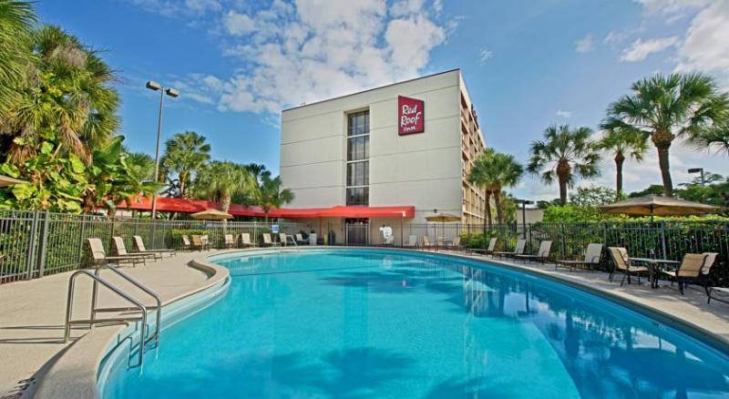 Red Roof Plus Miami Airport