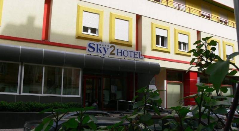 Sky 2 Hotel