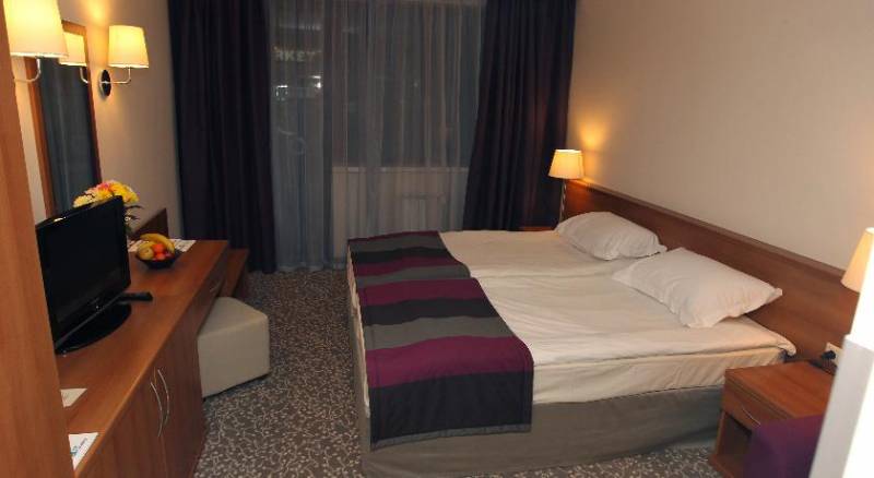 Strazhite Hotel - Half Board