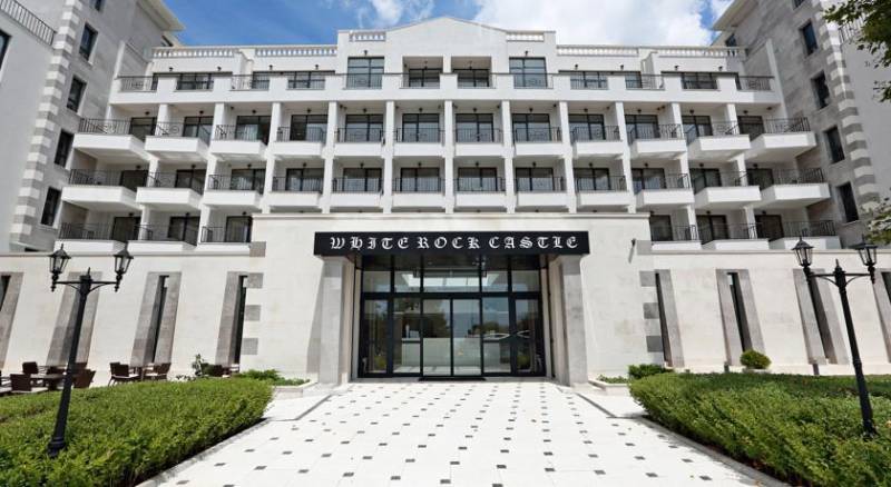 White Rock Castle Suite Hotel & SPA