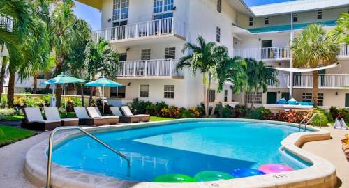 Coral Reef Luxury Suites Key Biscayne Miami