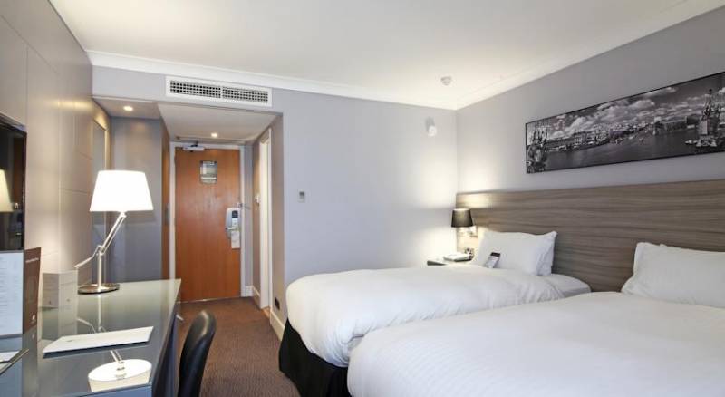 DoubleTree by Hilton Bristol City Centre