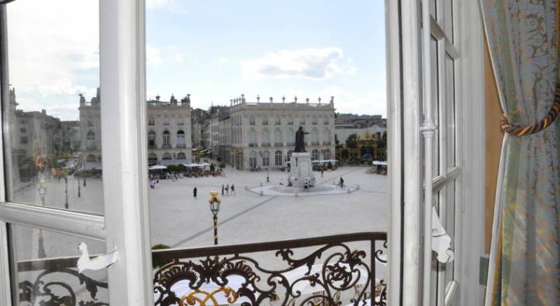 Grand Hotel De La Reine