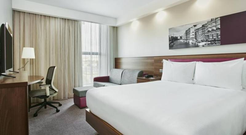 Hampton by Hilton Bristol City Centre