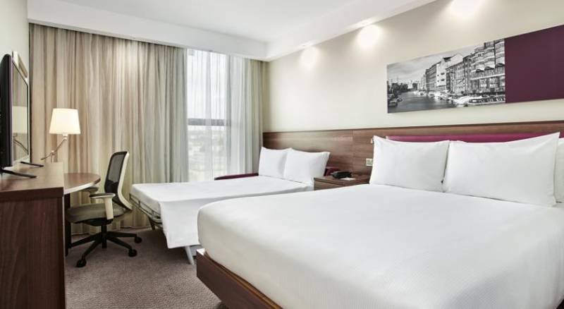 Hampton by Hilton Bristol City Centre