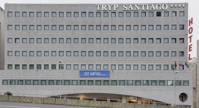 Tryp Santiago