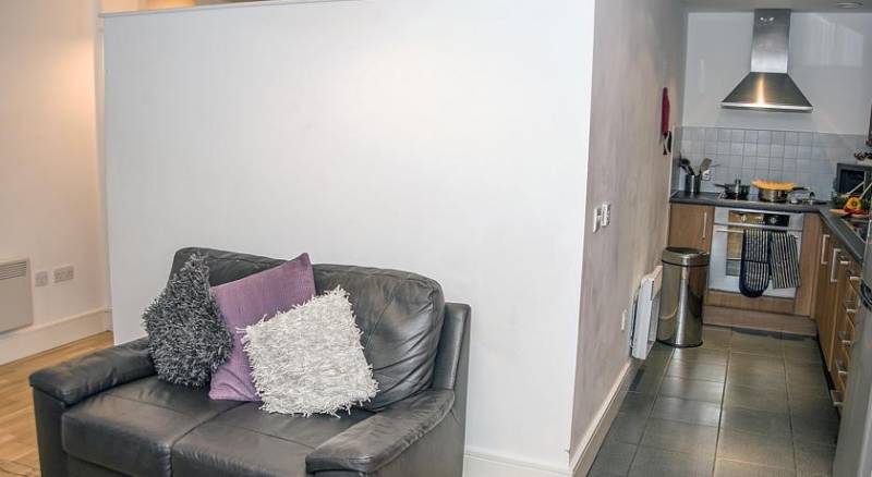 Base Serviced Apartments - Cumberland Apartments