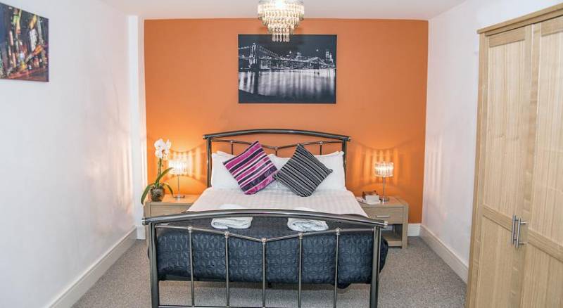 Base Serviced Apartments - Cumberland Apartments