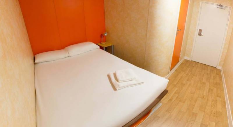 EasyHotel London Luton