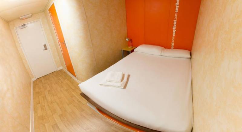 EasyHotel London Luton