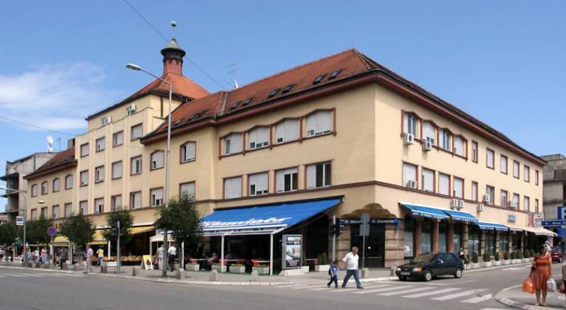 Hotel Palas