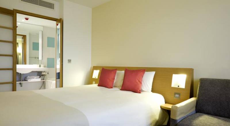 Novotel Newcastle Airport