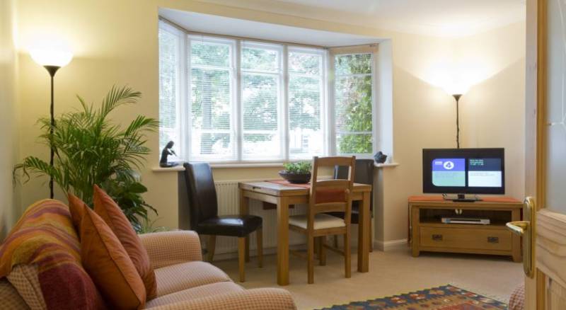 Poplar House Serviced Apartments