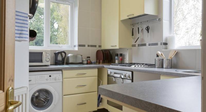 Poplar House Serviced Apartments