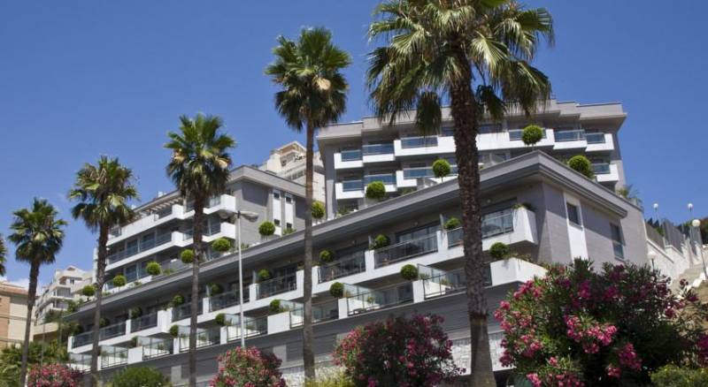 Nexus Benalmádena Suites & Apartments