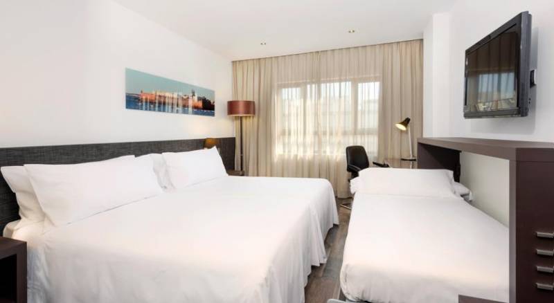 Tryp Cádiz La Caleta Hotel