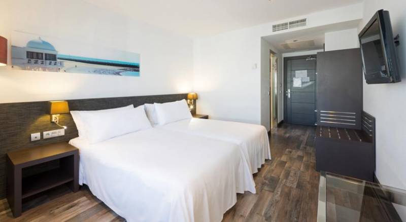 Tryp Cádiz La Caleta Hotel