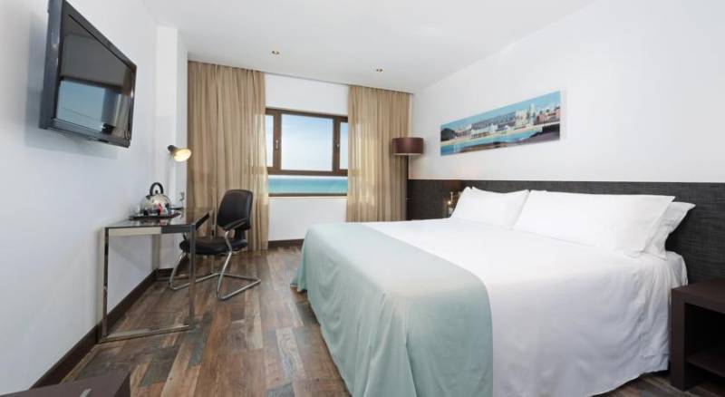 Tryp Cádiz La Caleta Hotel