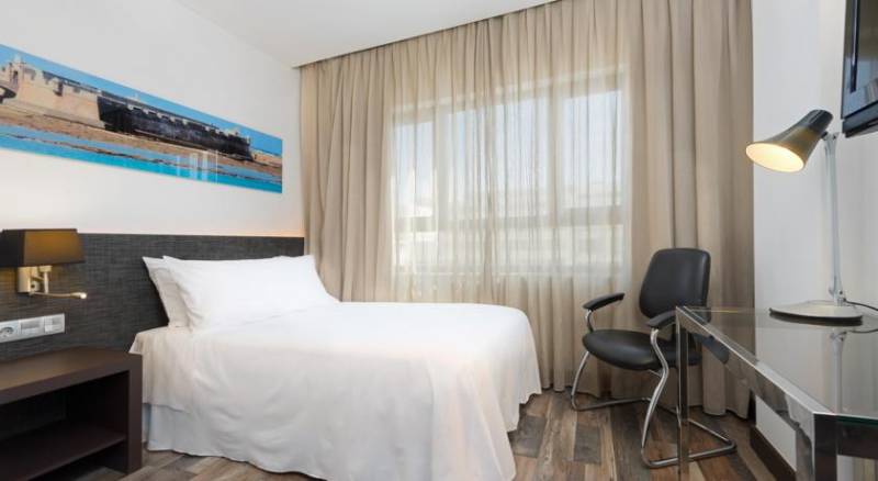 Tryp Cádiz La Caleta Hotel