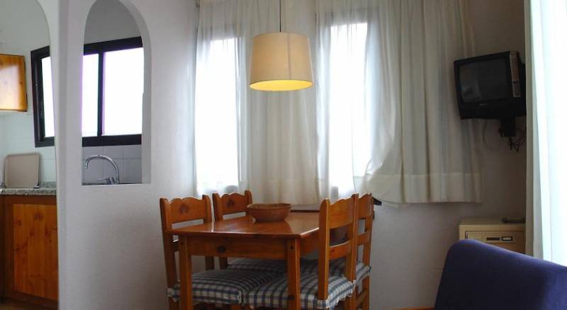 Apartamentos Hg Cristian Sur