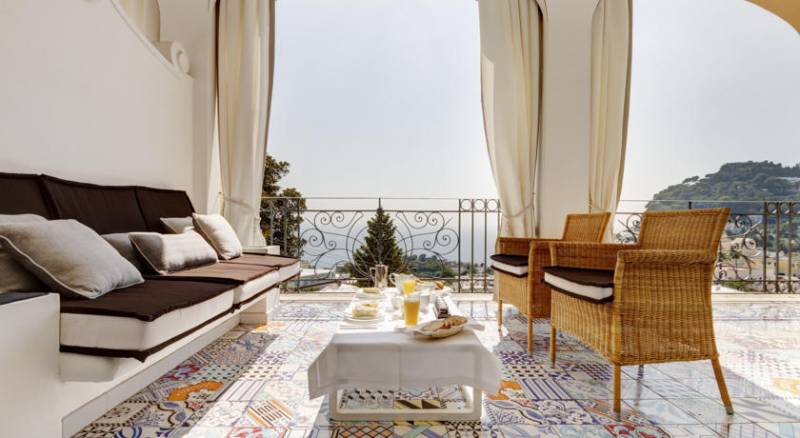 Capri Tiberio Palace