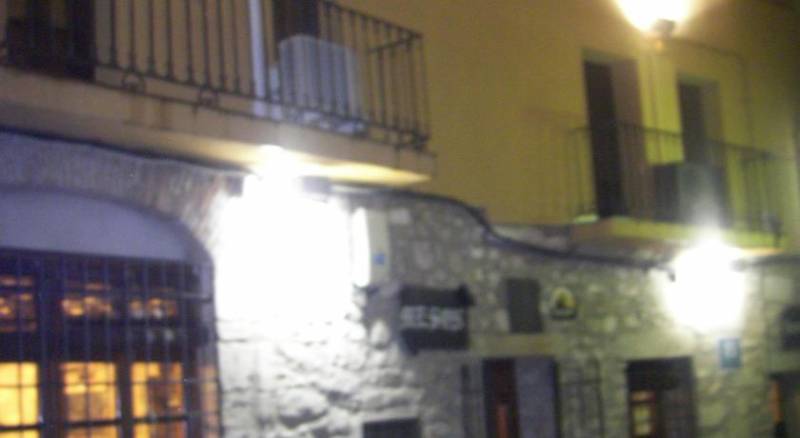 Hostal Hueso