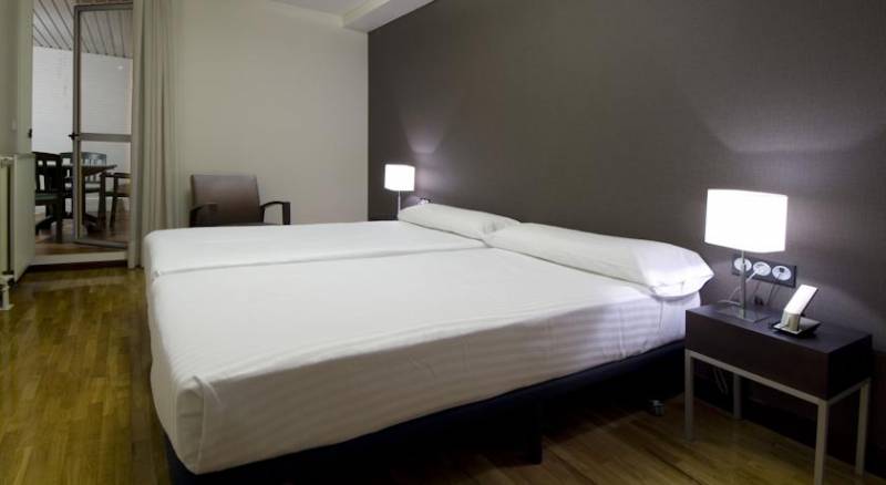 Suites Sercotel Mendebaldea