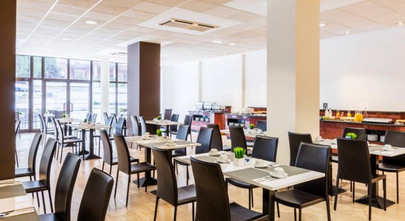 Tryp Gijón Rey Pelayo Hotel