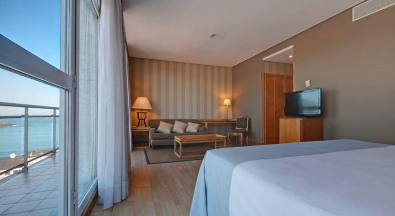 Tryp San Sebastián Orly Hotel