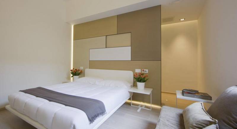 Santacroce Luxury Rooms