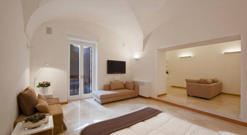 Santacroce Luxury Rooms