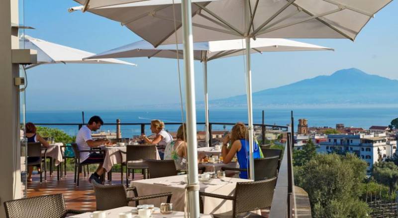 Hilton Sorrento Palace