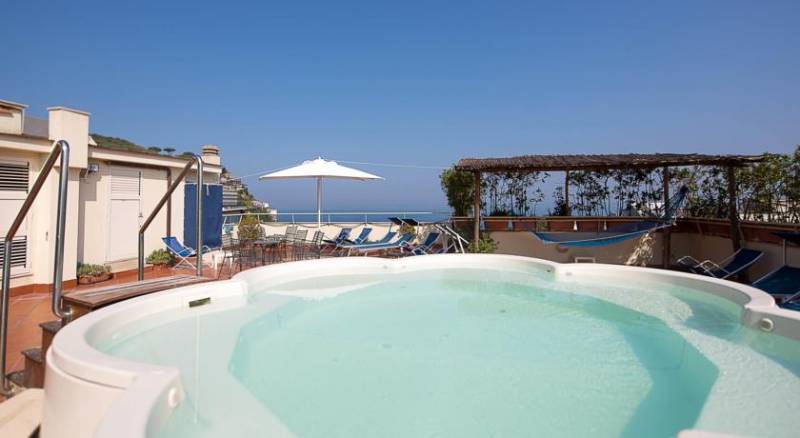 Hotel Tirrenia