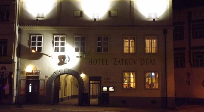 Hotel Zatkuv dum