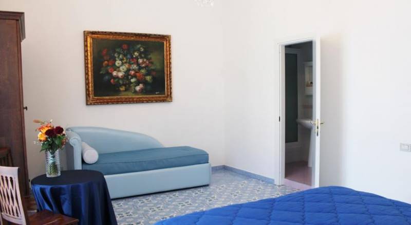 Piazza Tasso B&B