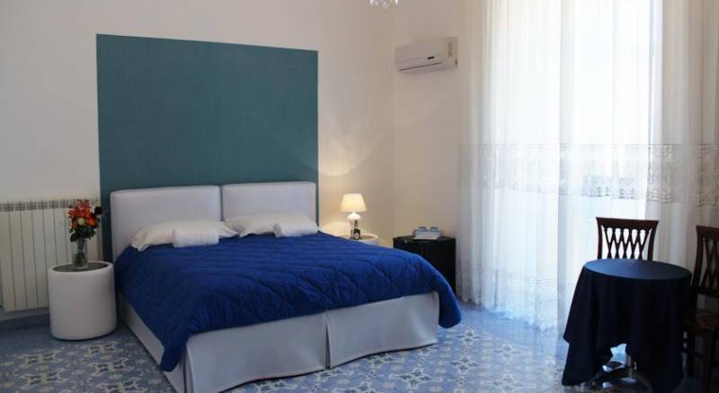 Piazza Tasso B&B